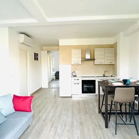 Lejlighed Reali - I Giardini Reali